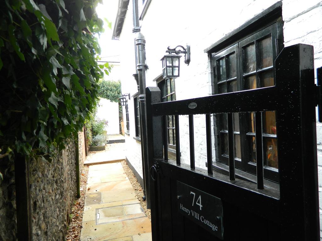 Henry VIII Cottage In The Heart Of Henley Bagian luar foto